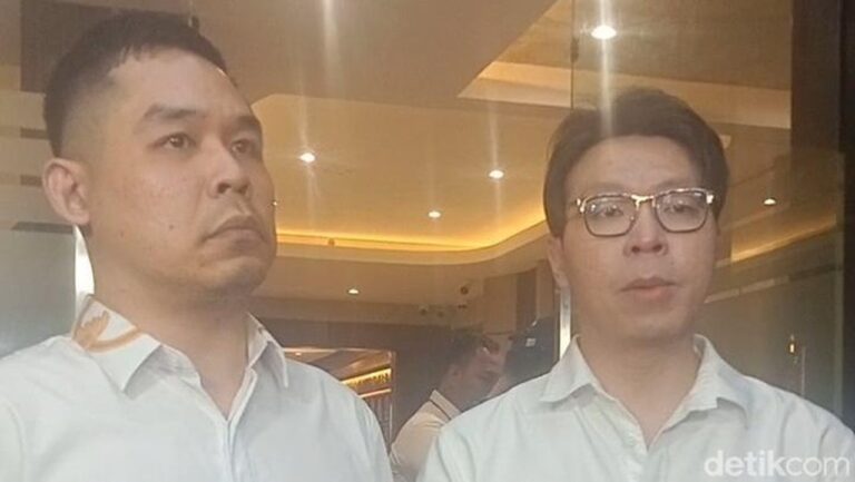 Dokter Richard Lee Tak Ditahan, Polda Metro Jaya Tetapkan Wajib Lapor Kasus Skincare Dokter Richard Lee Tak Ditahan, Polda Metro Jaya Tetapkan Wajib Lapor Kasus Skincare