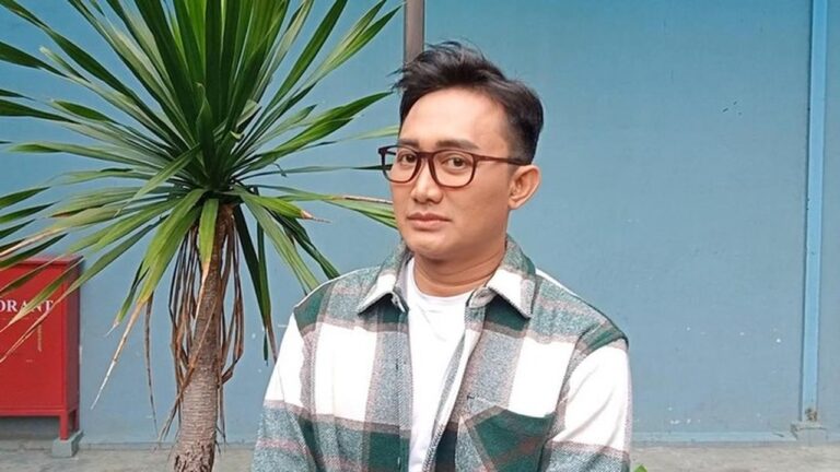 Boby Tince Teguh Berhijrah, Tolak Tawaran Menggiurkan Berdandan Jadi Perempuan