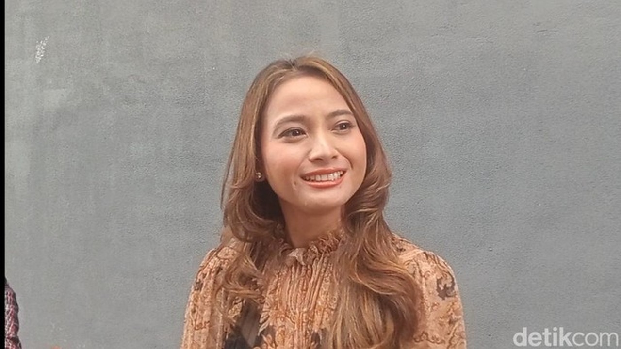 Acha Septriasa dan Eks Suami Sepakati Pola Asuh Anak Bergiliran Dua Bulan Acha Septriasa dan Eks Suami Sepakati Pola Asuh Anak Bergiliran Dua Bulan